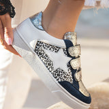 BASKETS FEMME ARGENTÉES ET BLEUES IMPRIMÉ LÉOPARD - Casualmode.fr