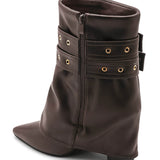 BOTTINES MARRON À SANGLES ET ŒILLETS - Casualmode.fr