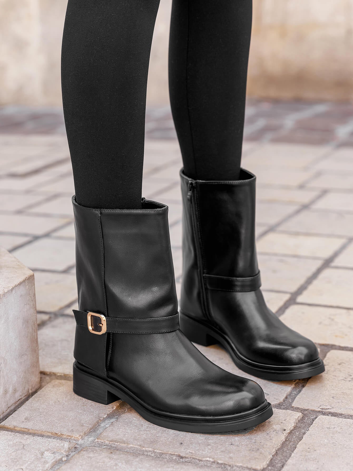 BOTTINES NOIRES – STYLE BIKER CHIC - Casualmode.fr