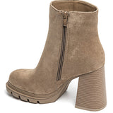 BOTTINES BEIGE À TALON ÉPAIS EN SUÉDINE - Casualmode.fr