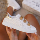 BASKETS FEMME BLANCHES SCRATCHS DORÉS - Casualmode.fr