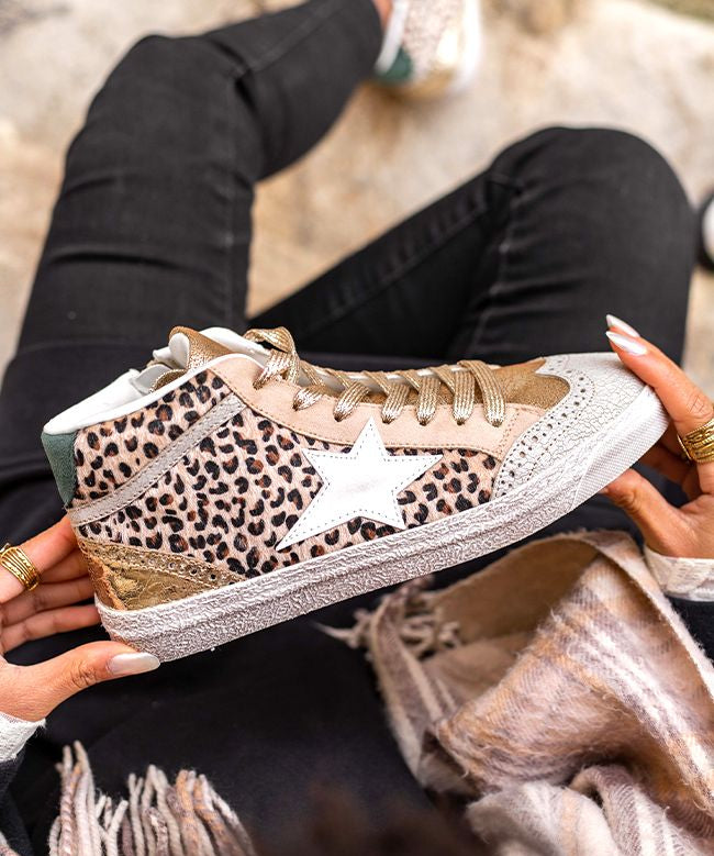 BASKETS MONTANTES FEMME LÉOPARD ET DORÉ - Casualmode.fr