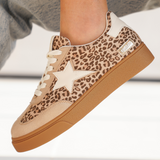 Basket femme semelle marron étoile léopard à lacets - Perrine - Casualmode.fr