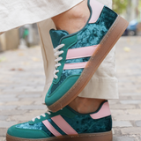 BASKETS VERTES ET ROSES A LACETS - Casualmode.fr