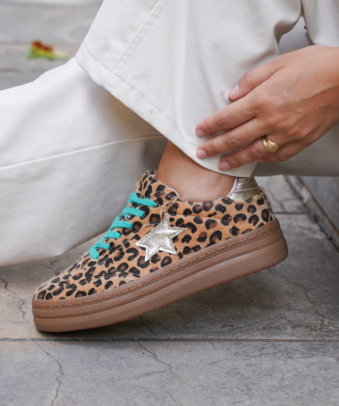 BASKETS LÉOPARD ÉTOILE ARGENTÉE - Casualmode.fr