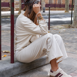 BASKETS BEIGE À BANDES BORDEAUX - Casualmode.fr