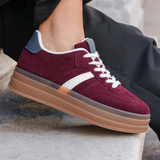 BASKETS BORDEAUX AVEC DÉTAILS BLANCS SEMELLE ÉPAISSE - Casualmode.fr