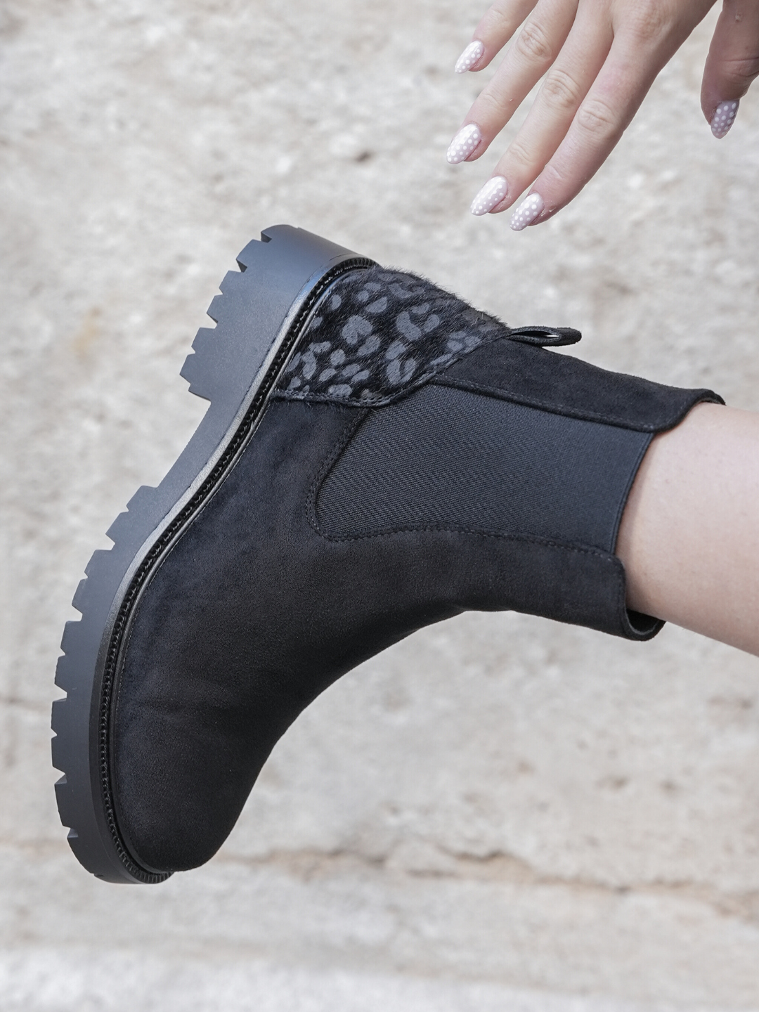 BOTTINES NOIRES À ÉLASTIQUES & ZIP - Casualmode.fr