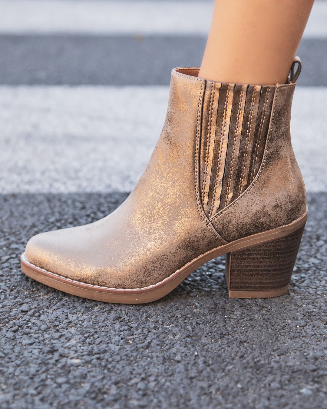 BOOTS FEMME À TALON BLOCS – STYLE WESTERN CHIC - Casualmode.fr