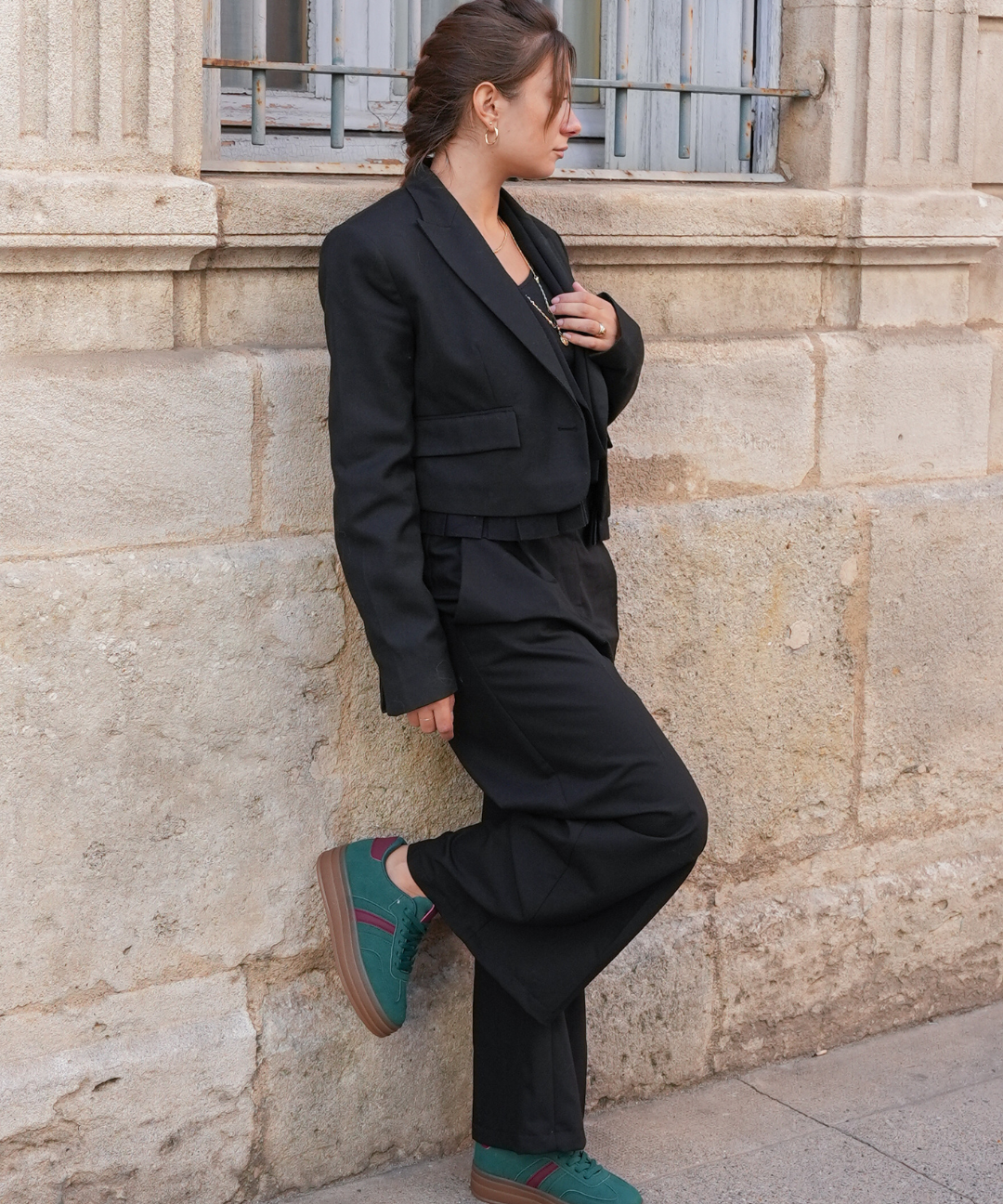 BASKETS VERT ÉMERAUDE AVEC DÉTAILS BORDEAUX - Casualmode.fr