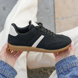 SNEAKERS NOIRES À BANDE BLANCHE STYLE RETRO - Casualmode.fr