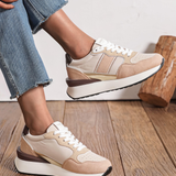 BASKETS FEMME BEIGE ET BLANCHE COMPENSÉES - STYLE CASUAL CHIC - Casualmode.fr