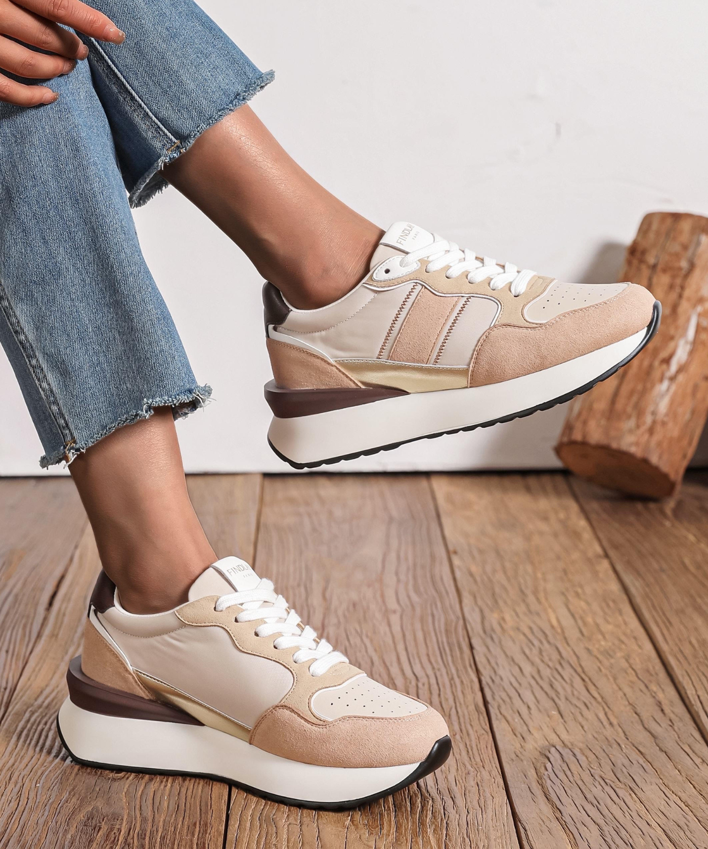 BASKETS FEMME BEIGE ET BLANCHE COMPENSÉES - STYLE CASUAL CHIC - Casualmode.fr