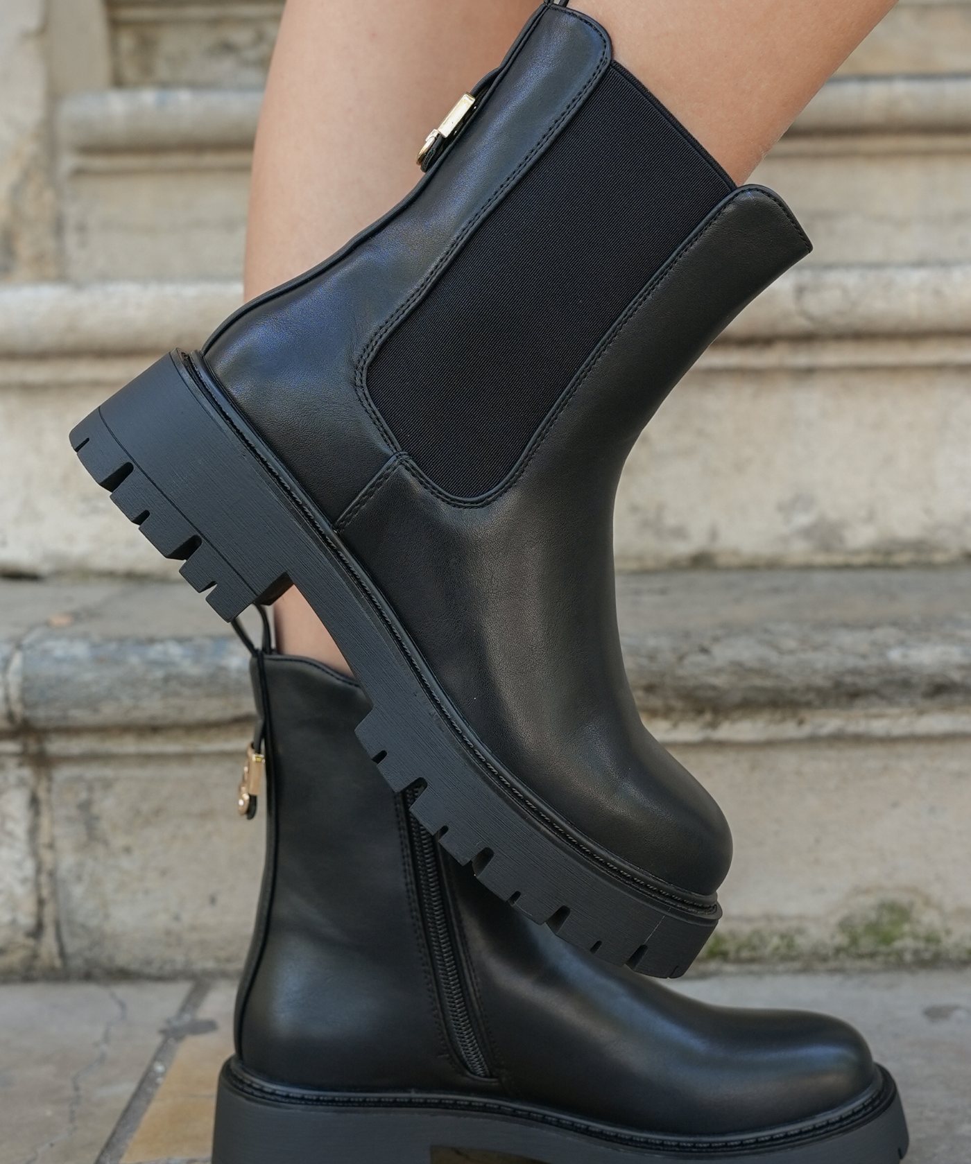 BOTTINES NOIRES CHELSEA – DÉTAIL ARRIÈRE LÉOPARD - Casualmode.fr