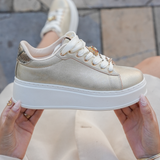 SNEAKERS PLATEFORME OR FEMME AVEC DÉTAIL BIJOU - Casualmode.fr