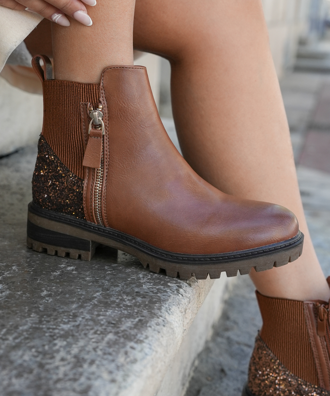BOTTINES CAMEL CHELSEA À GLITTER BRONZE - Casualmode.fr
