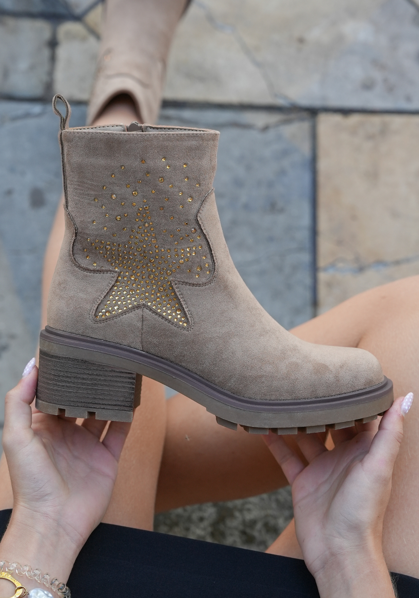 BOTTINES BEIGE ÉTOILE STRASS – TALON 5 CM - Casualmode.fr