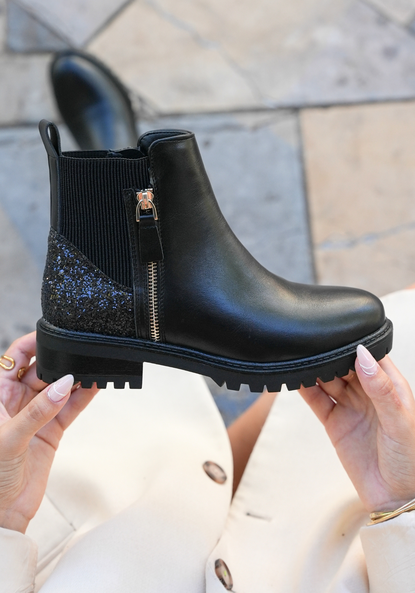 BOTTINES NOIRES CHELSEA À GLITTER - Casualmode.fr