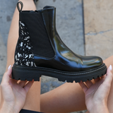 BOTTINES NOIRES CHELSEA À TALON COMPENSÉ ET DÉTAIL IMPRIMÉ - Casualmode.fr