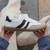 SNEAKERS BLANCHES FEMME STYLE RÉTRO AVEC SEMELLE GOMME - Casualmode.fr