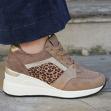 BASKETS COMPENSÉES BEIGE AVEC DÉTAIL LÉOPARD - Casualmode.fr