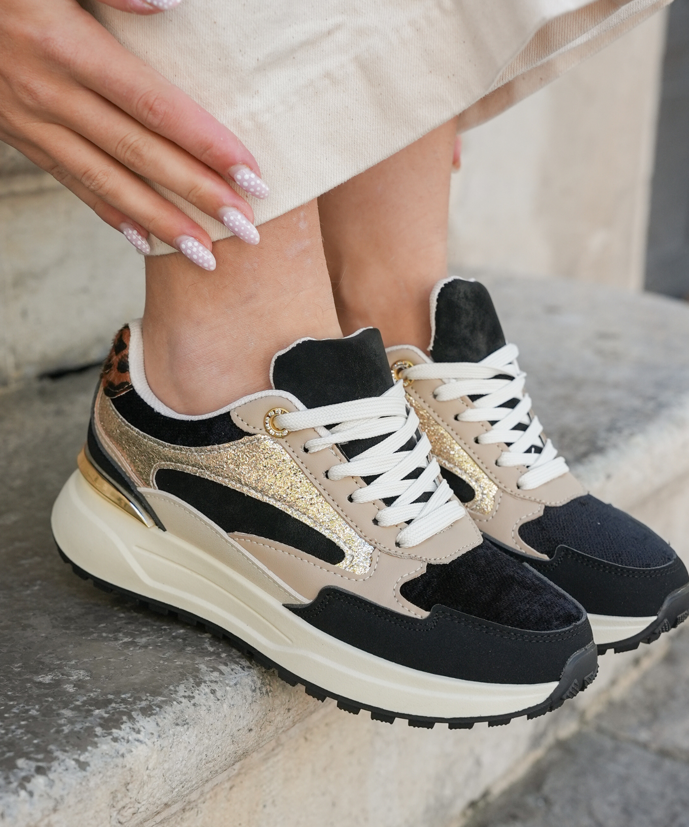 SNEAKERS CHUNKY NOIRES ET DORÉES FEMME AVEC DÉTAIL LÉOPARD - Casualmode.fr