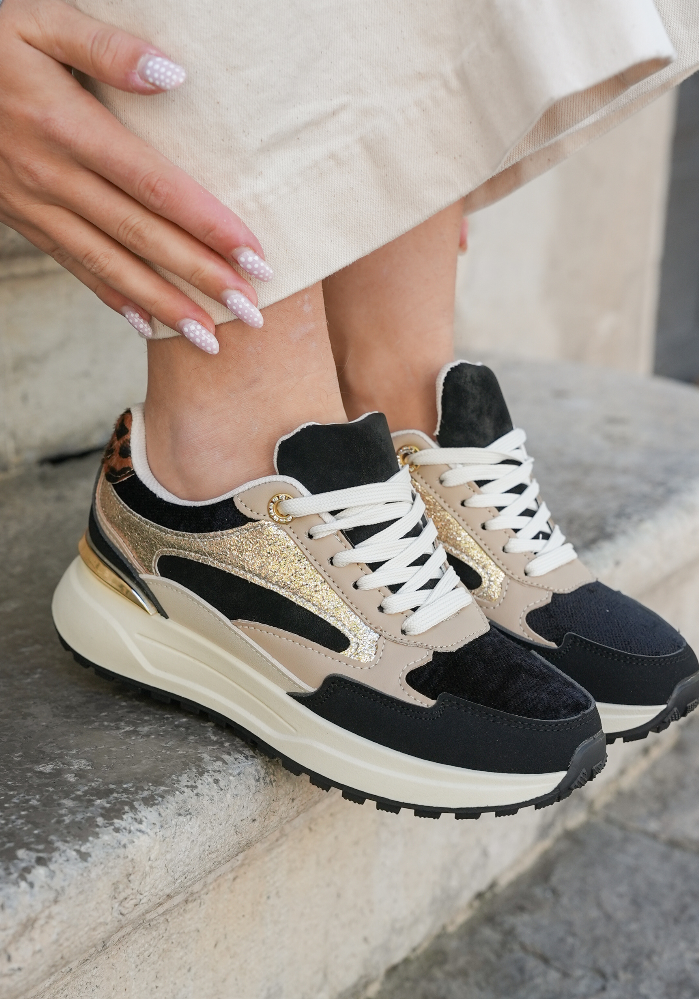 SNEAKERS CHUNKY NOIRES ET DORÉES FEMME AVEC DÉTAIL LÉOPARD - Casualmode.fr