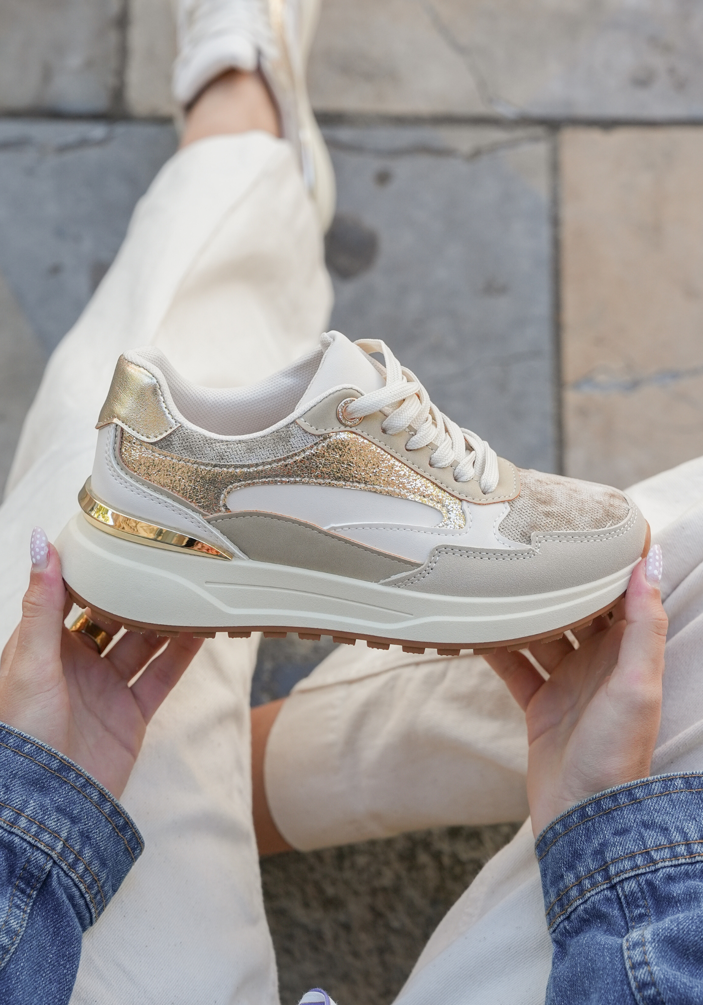 SNEAKERS CHUNKY BEIGE ET DORÉES FEMME STYLE TENDANCE - Casualmode.fr
