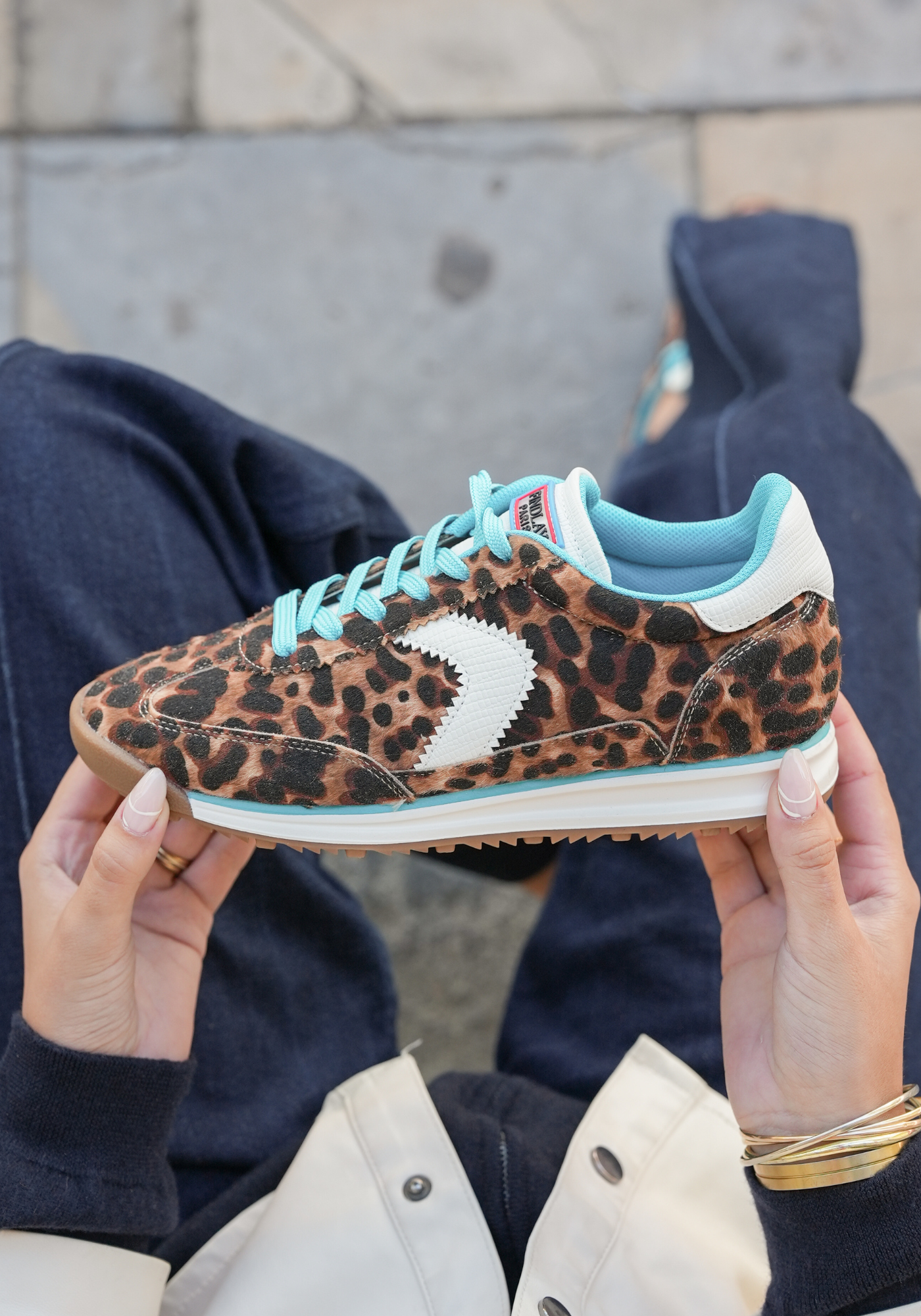 SNEAKERS LEOPARD À LACETS TURQUOISE - Casualmode.fr
