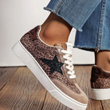 BASKET FEMME LÉOPARD BEIGE ÉTOILE NOIRE À LACETS BLANCS - Casualmode.fr