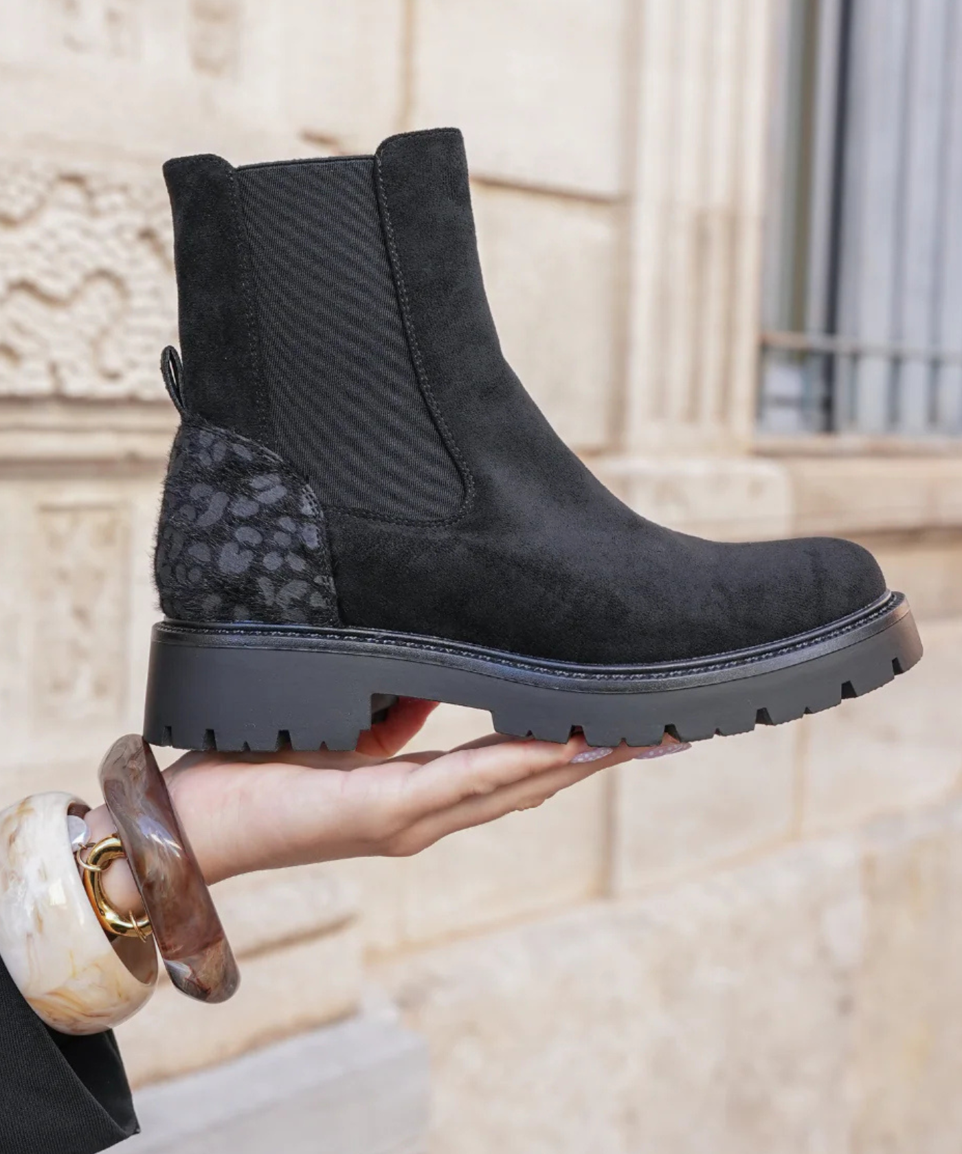 BOTTINES NOIRES À ÉLASTIQUES & ZIP - Casualmode.fr