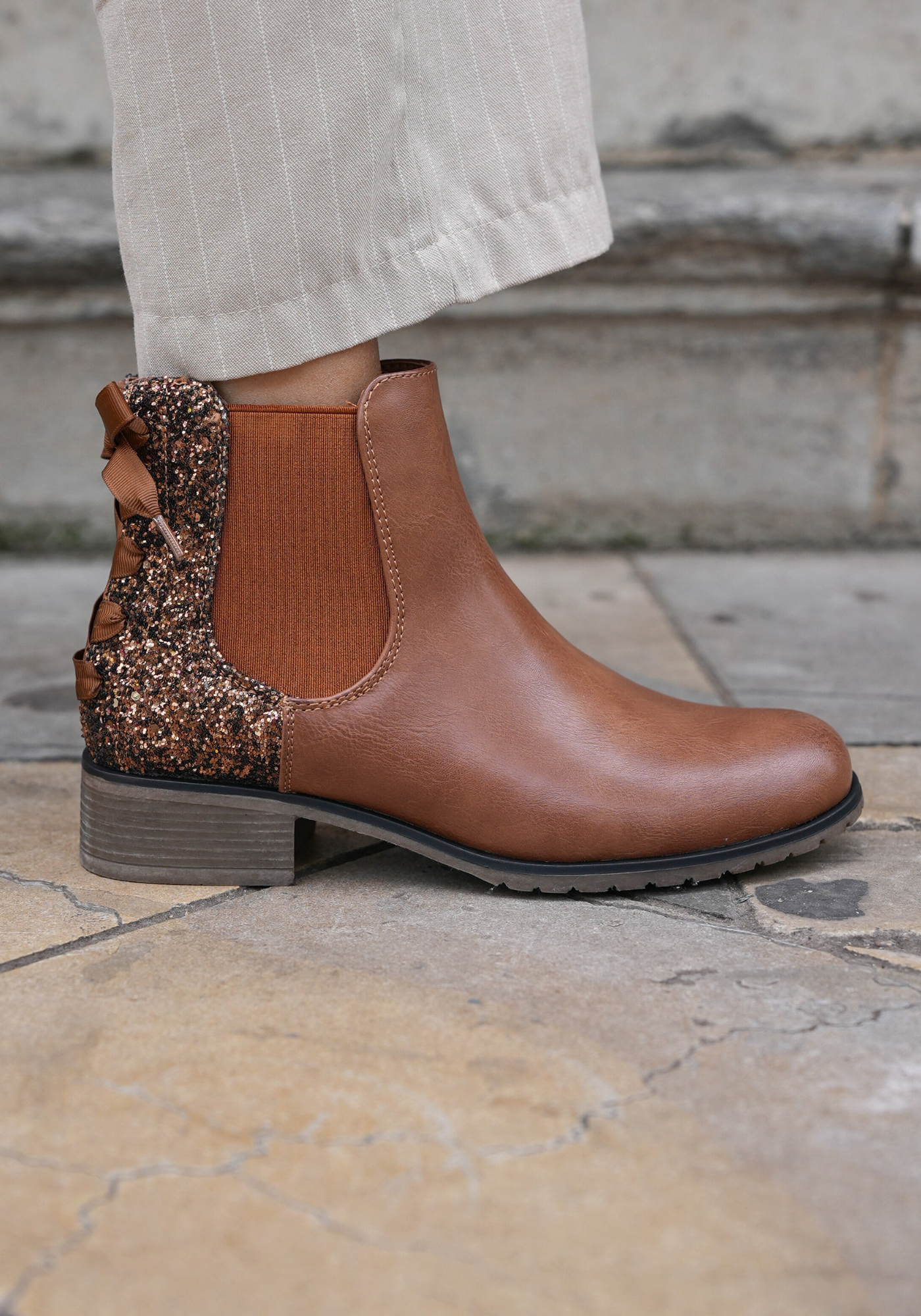 BOTTINES CAMEL GLITTER – TENDANCE & CONFORT - Casualmode.fr