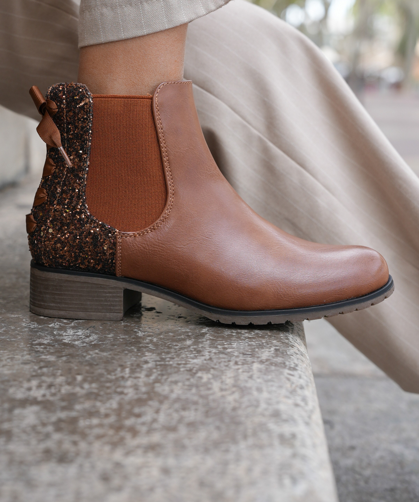 BOTTINES CAMEL GLITTER – TENDANCE & CONFORT - Casualmode.fr