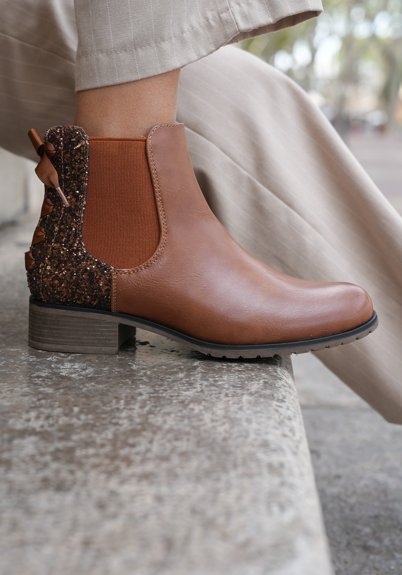 BOTTINES CAMEL GLITTER – TENDANCE & CONFORT - Casualmode.fr