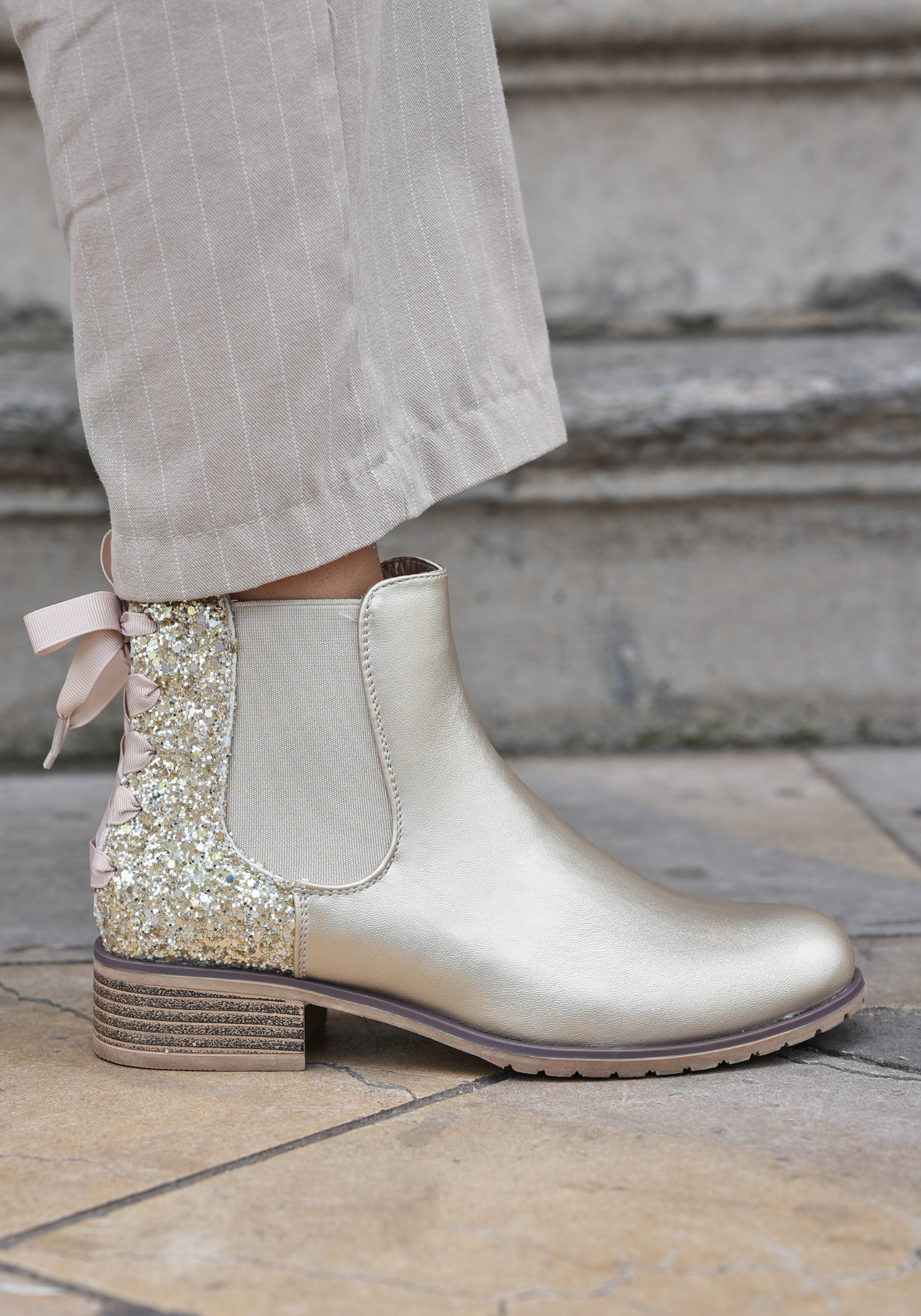 BOTTINES DORÉES GLITTER – ÉCLAT & ÉLÉGANCE - Casualmode.fr