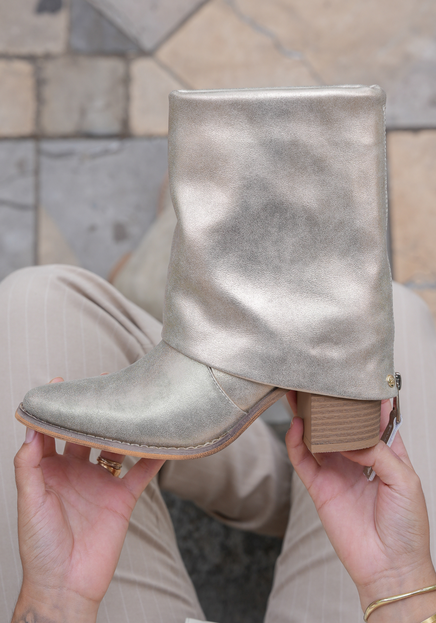 BOTTINES BEIGE ZIP – TALON BLOC - Casualmode.fr