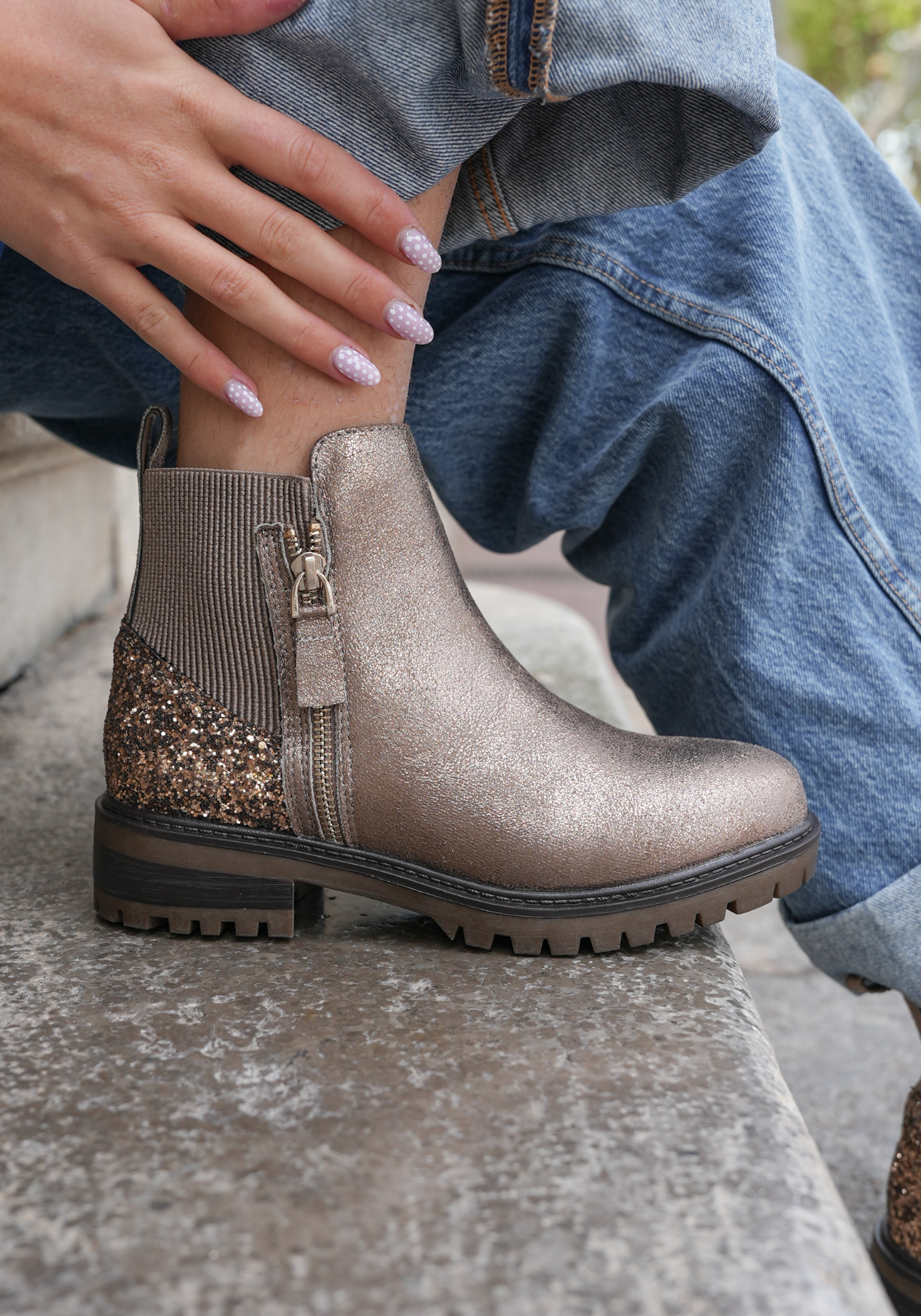 BOTTINES GLITTER CHAMPAGNE – ÉCLAT & CONFORT - Casualmode.fr