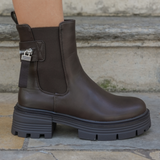 BOTTINES MARRON CHELSEA – DÉTAIL MÉTALLIQUE - Casualmode.fr