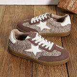 BASKETS MARRON AVEC ÉTOILE BLANCHE - Casualmode.fr