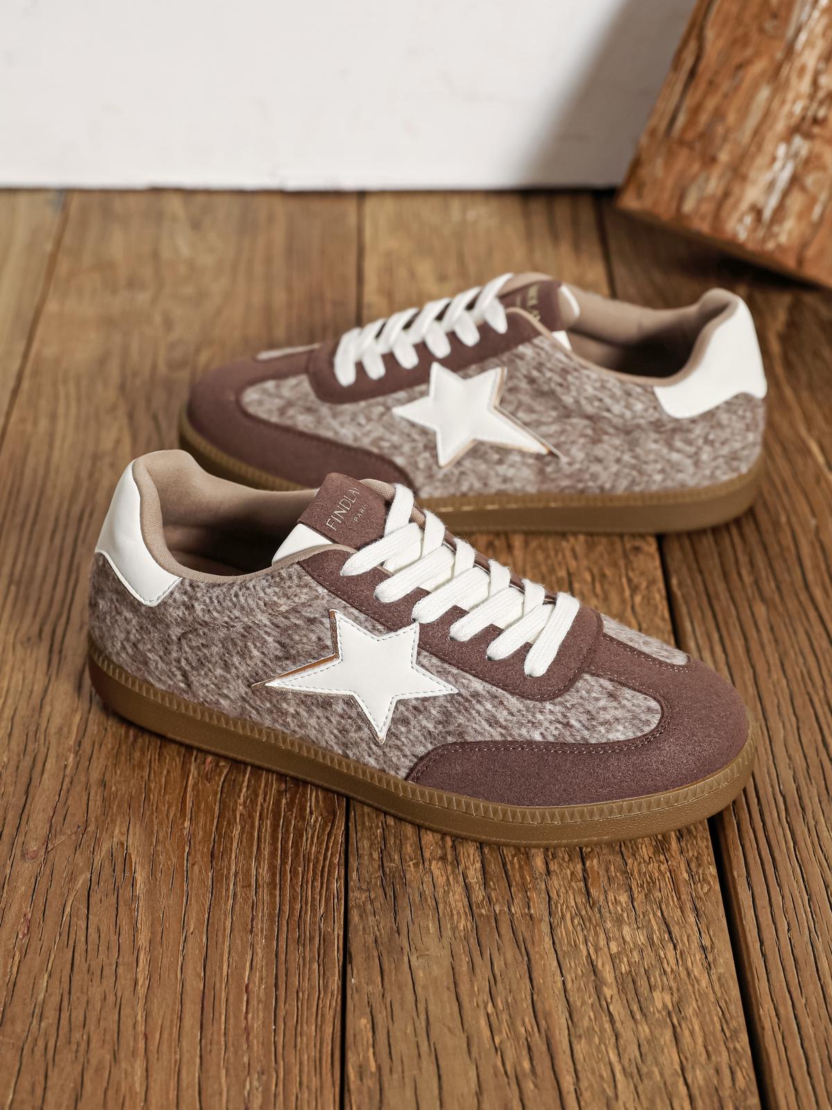 BASKETS MARRON AVEC ÉTOILE BLANCHE - Casualmode.fr