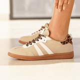 BASKETS FEMME BEIGE BLANC LÉOPARD ET SEMELLE GOMME - Casualmode.fr
