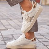 BASKETS FEMME BLANCHES A ÉTOILE DORÉE DÉTAILS LÉOPARD - Casualmode.fr