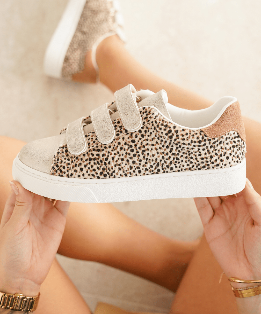 BASKETS FEMME LÉOPARD BEIGE- FERMETURE A SCRATCH - Casualmode.fr