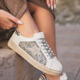 Basket femme blanche étoile argentée - Léandra - Casualmode.fr