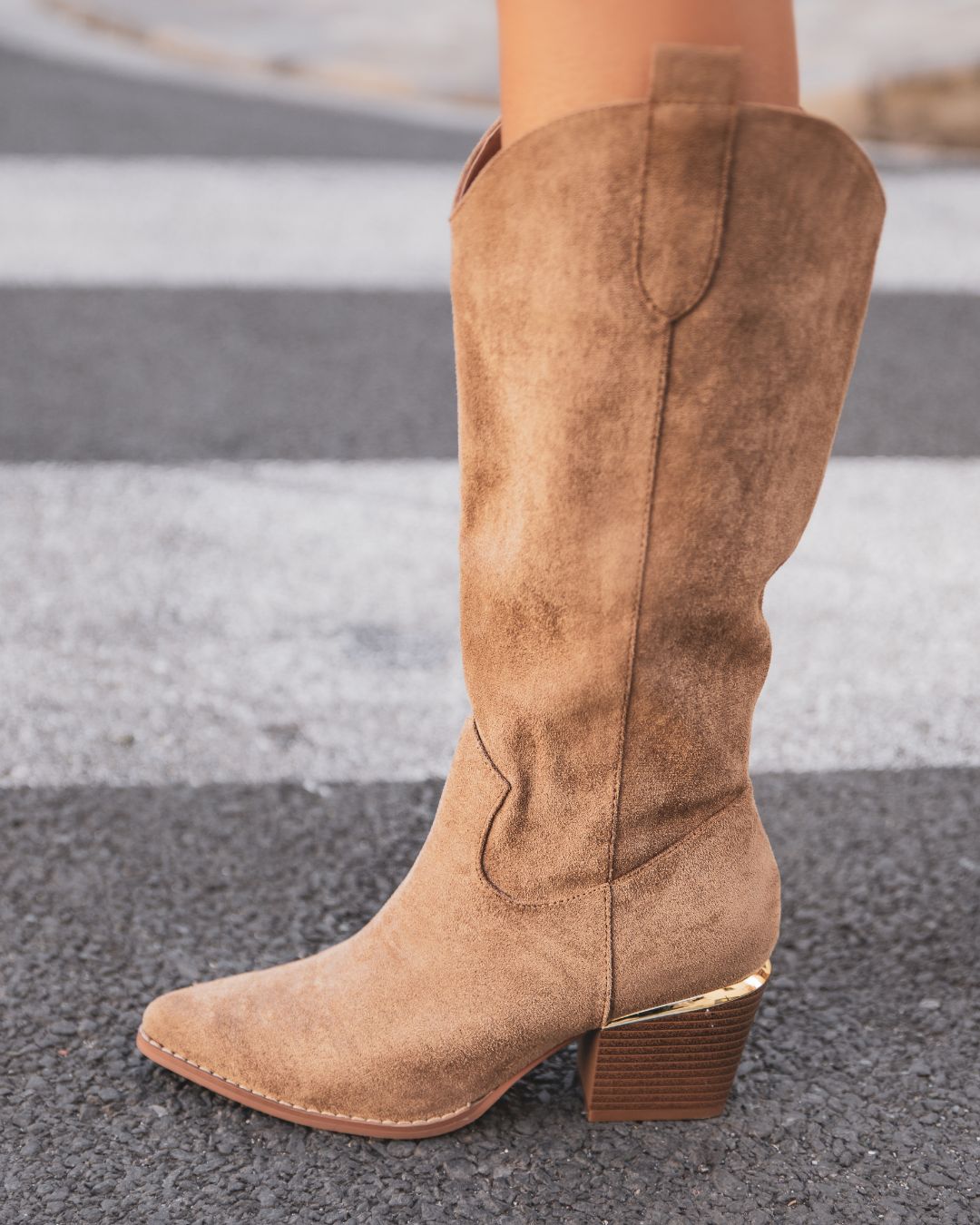 BOTTES HAUTES CAMEL A TALON CARRE - Casualmode.fr