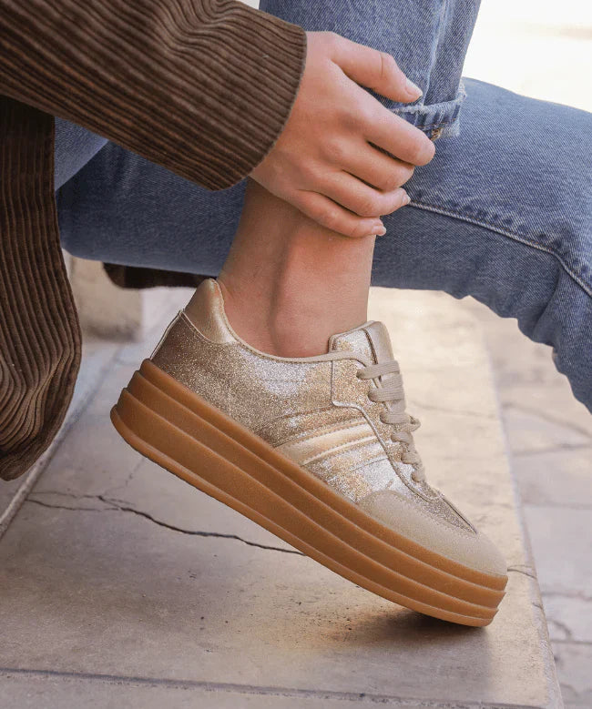 BASKETS PAILLETÉES DORÉES À SEMELLE ÉPAISSE - Casualmode.fr