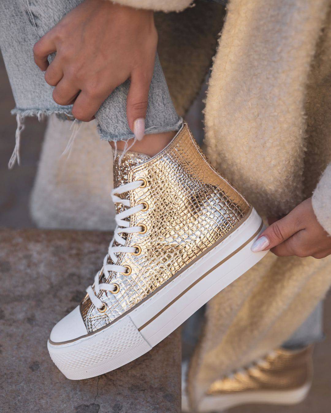 BASKETS MONTANTES FEMME DORÉES EFFET CROCO SEMELLE ÉPAISSE - Casualmode.fr