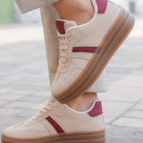 BASKETS BEIGE ET ROUGE À SEMELLE ÉPAISSE - Casualmode.fr