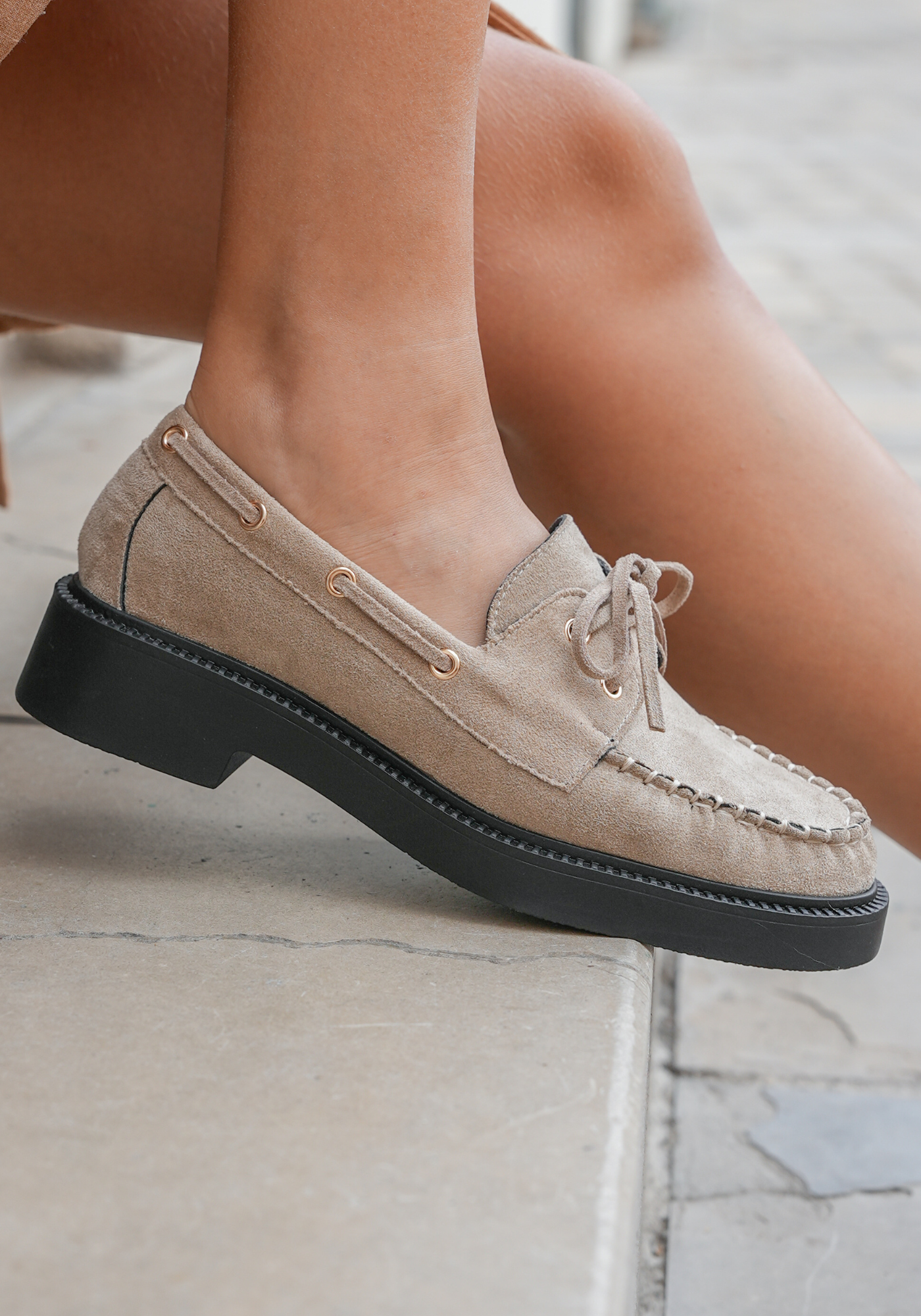 DERBIES BEIGE – ÉLÉGANCE DÉCONTRACTÉE - Casualmode.fr