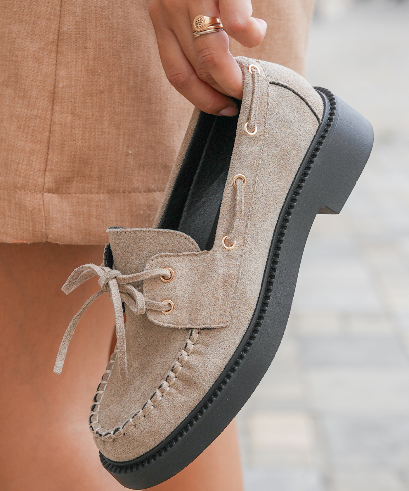 DERBIES BEIGE – ÉLÉGANCE DÉCONTRACTÉE - Casualmode.fr